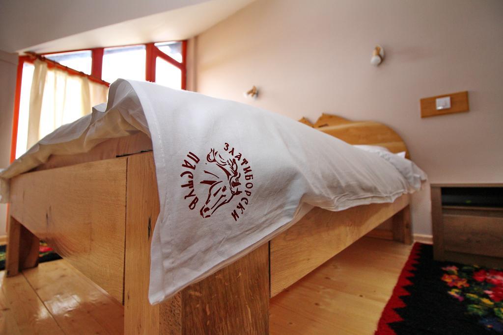 Guest House Zlatiborski Pastuv ภายนอก รูปภาพ